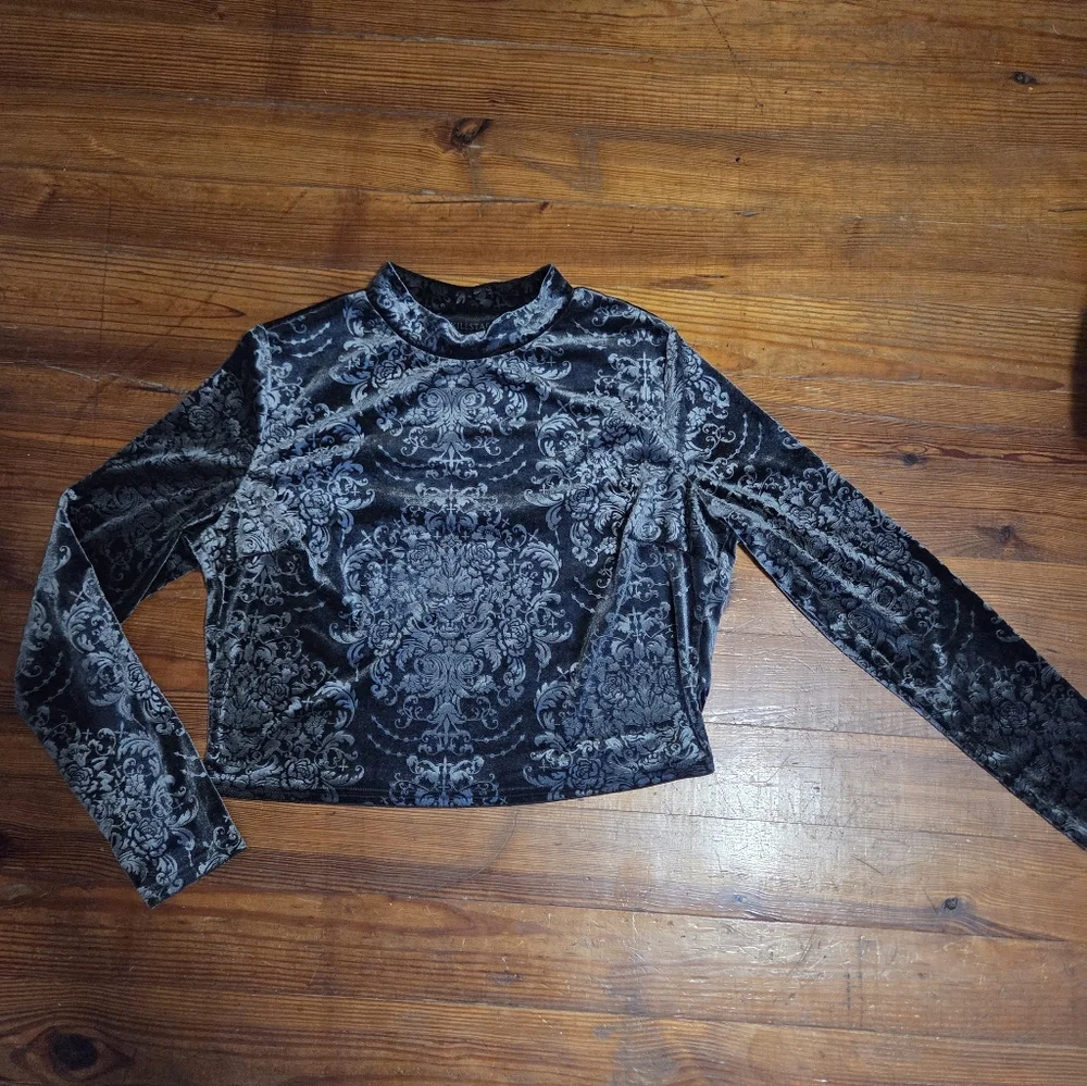 Killstar Vigil Crop Top - Picture 4 of 8